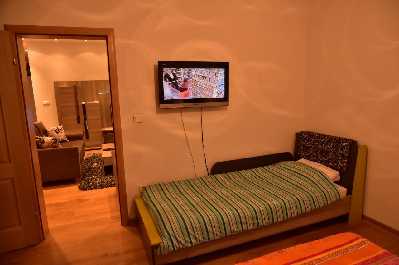 Ferhadija Luxury Apartment Sarajevo Ngoại thất bức ảnh